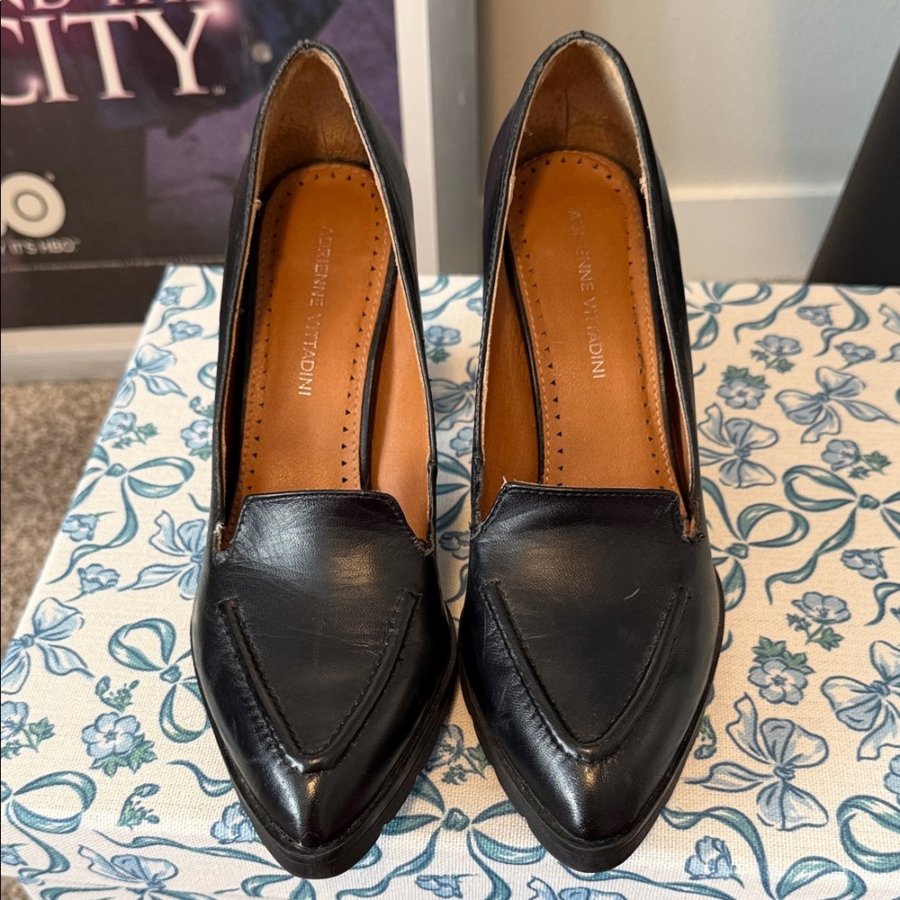 Adrienne Vittadini Black Leather Loafer Heels
